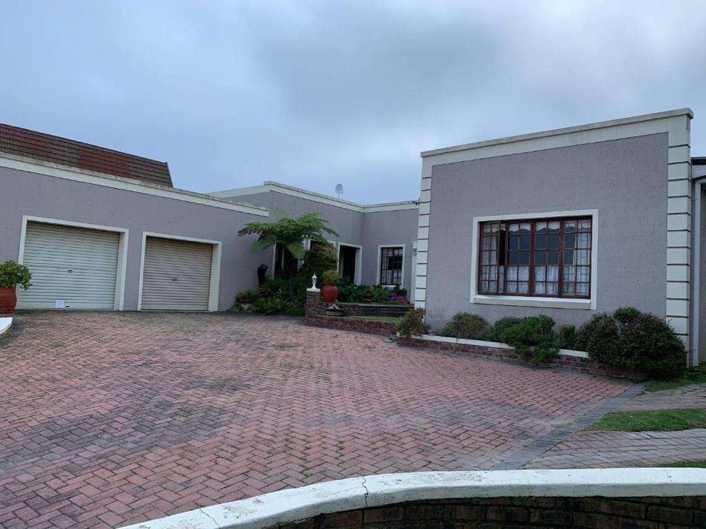 Green Pastures Guesthouse 4